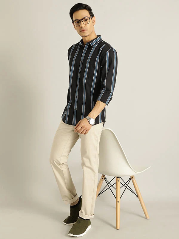 Indian Terrain Men's Slim Fit Self Design Beige Trousers